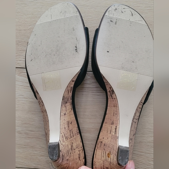 K studio wedges slides.  Size 8.5. - Picture 4 of 4